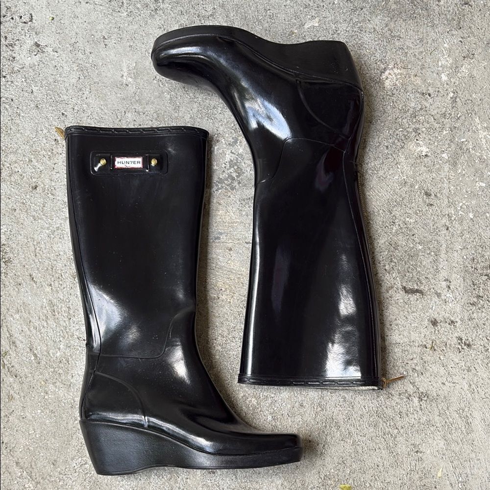 Hunter Moss wedge rain boot